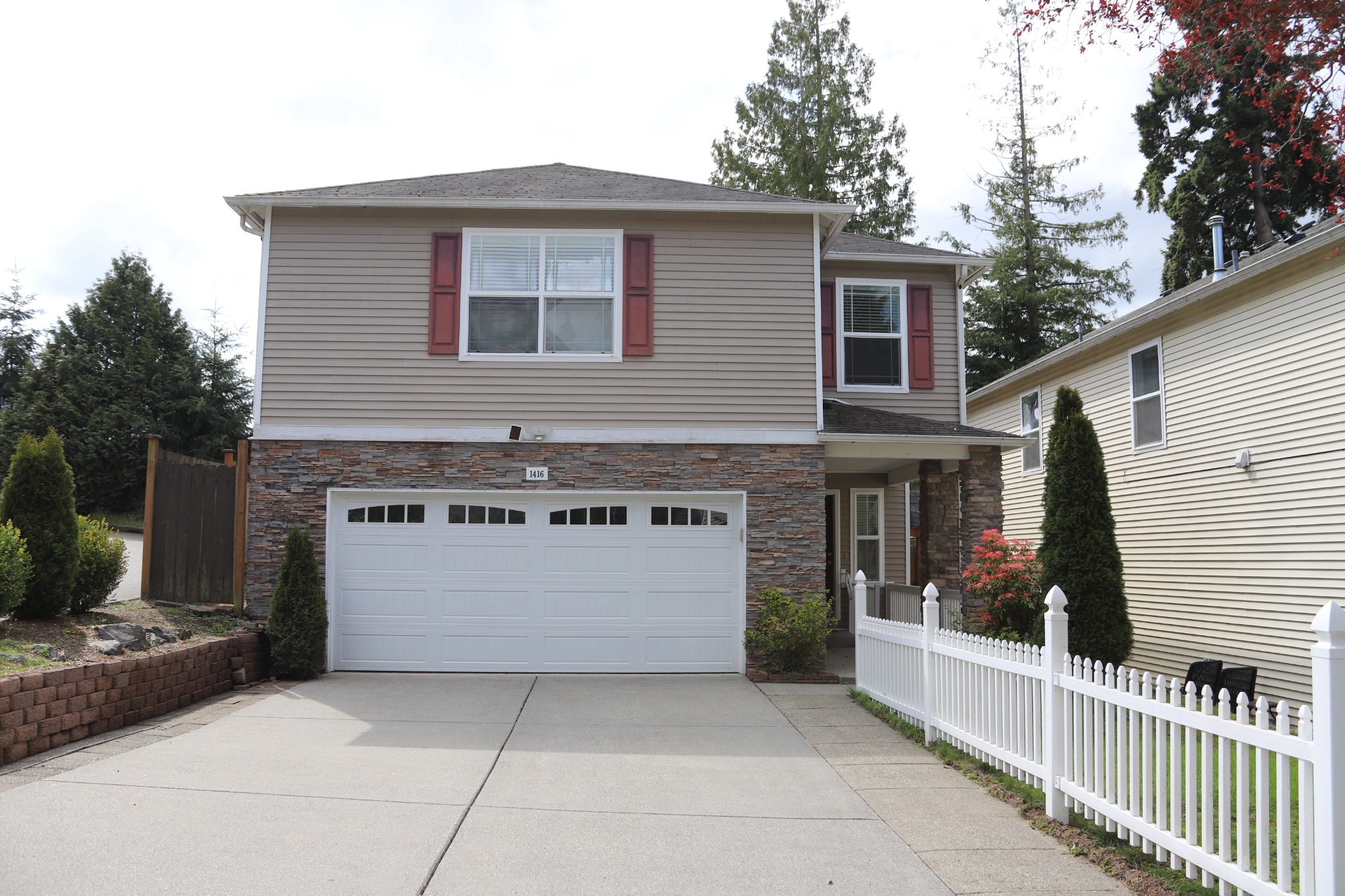 Exterior view of Enat Care